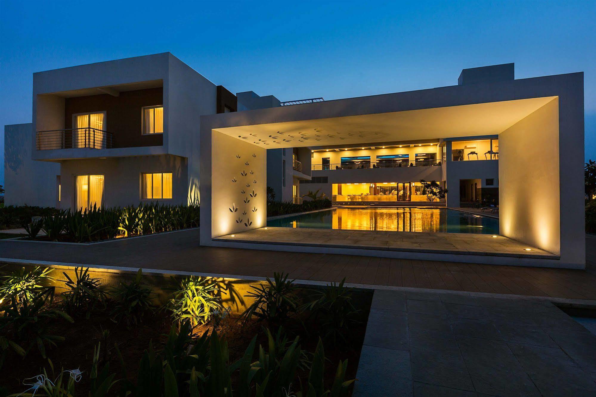 Confluence Banquets And Resort Mahabalipuram Exterior photo
