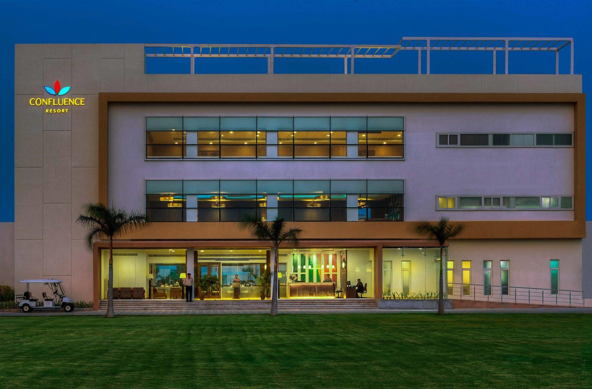 Confluence Banquets And Resort Mahabalipuram Exterior photo