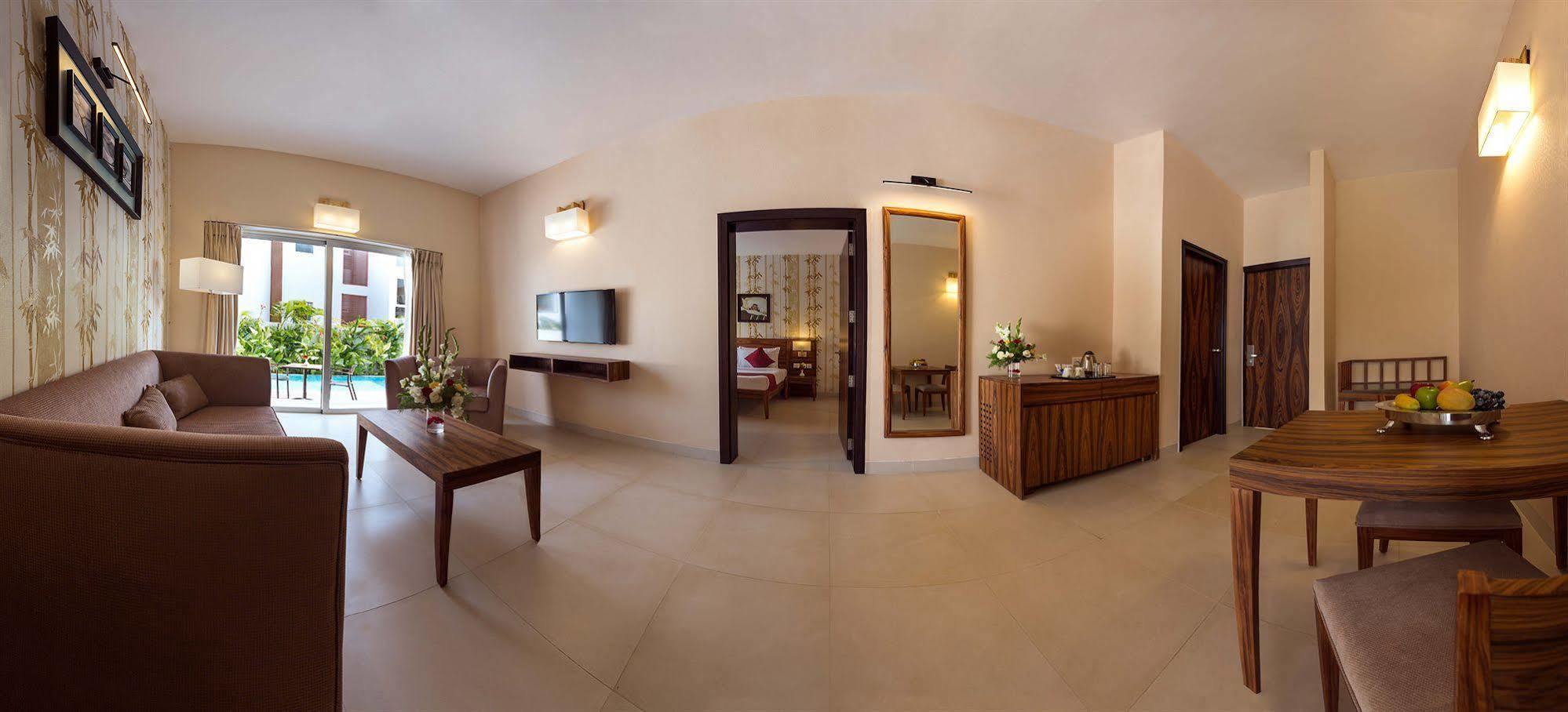 Confluence Banquets And Resort Mahabalipuram Exterior photo
