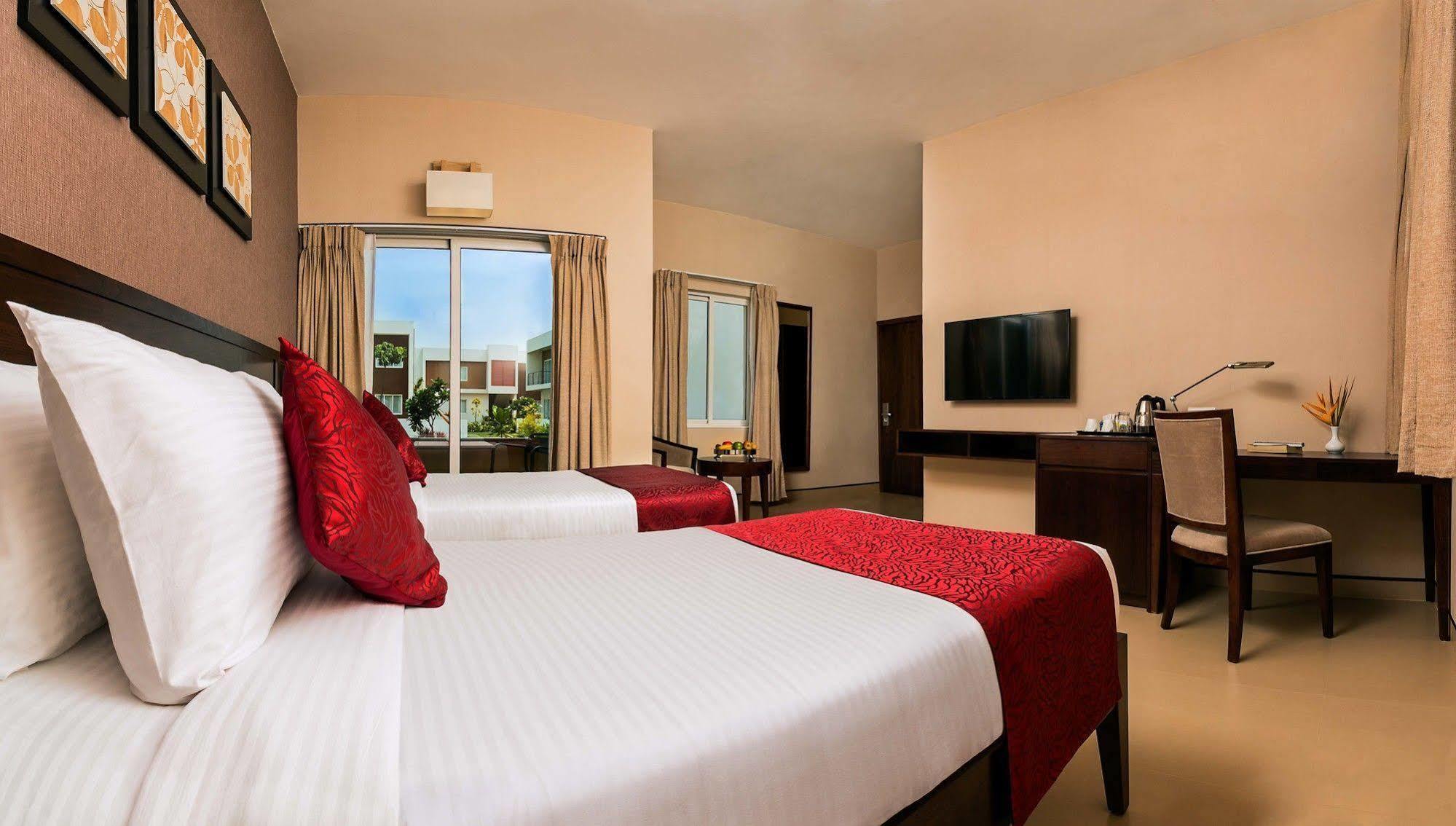Confluence Banquets And Resort Mahabalipuram Exterior photo